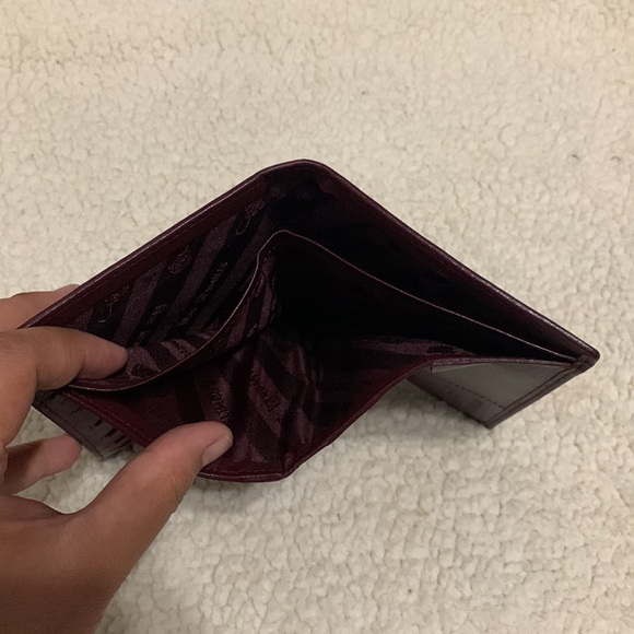 Stingray Wallet - Picture 4 of 6